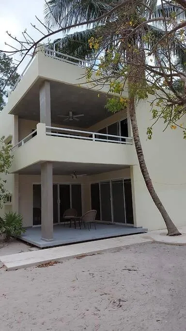 Marysol Beachfront Next To Nomads D2 Apartment Isla Mujeres
