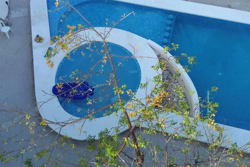 Marysol Beachfront Next To Nomads D2 Apartment Isla Mujeres Mexico